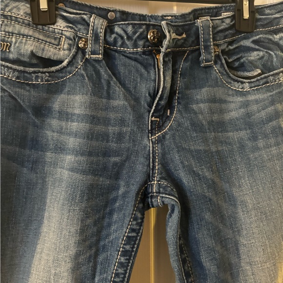 MISS ME DISTRESSED JEANS. - Picture 3 of 9